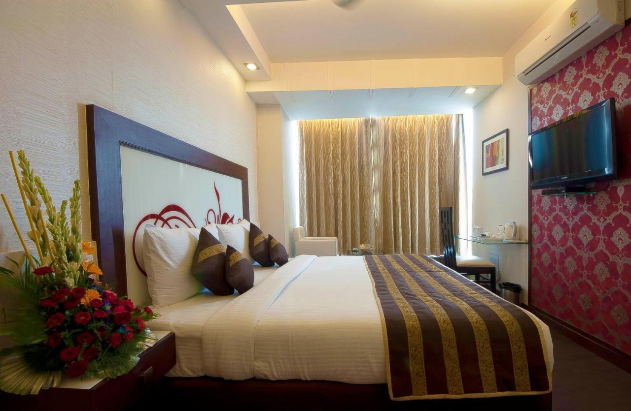 Hotel Pitrashish Grand And Premium Delhi  Exterior foto